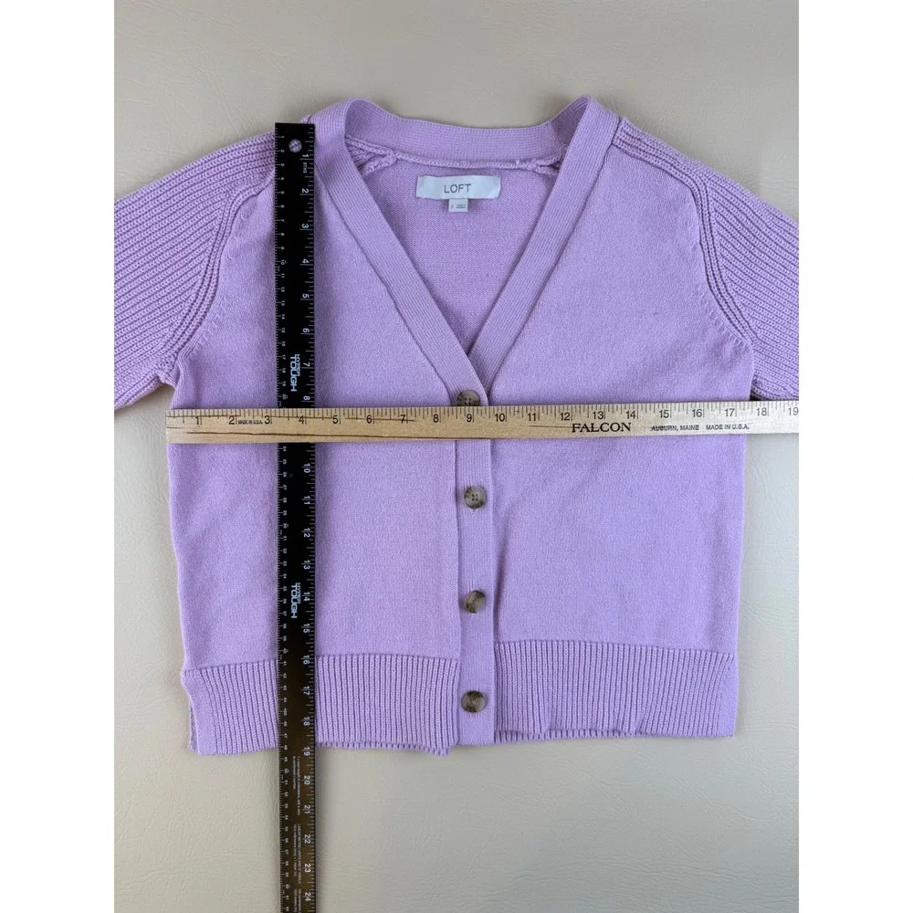 V-Neck Button Front Knit Cardigan Sweater Womens S Purple Excellent LOFT - Picture 2 of 3